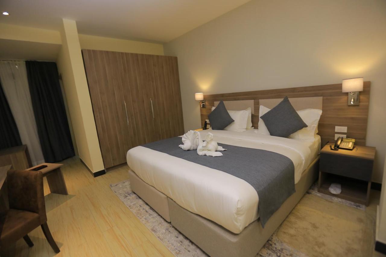 Triple E Hotel&Spa Addis Ababa Exterior foto