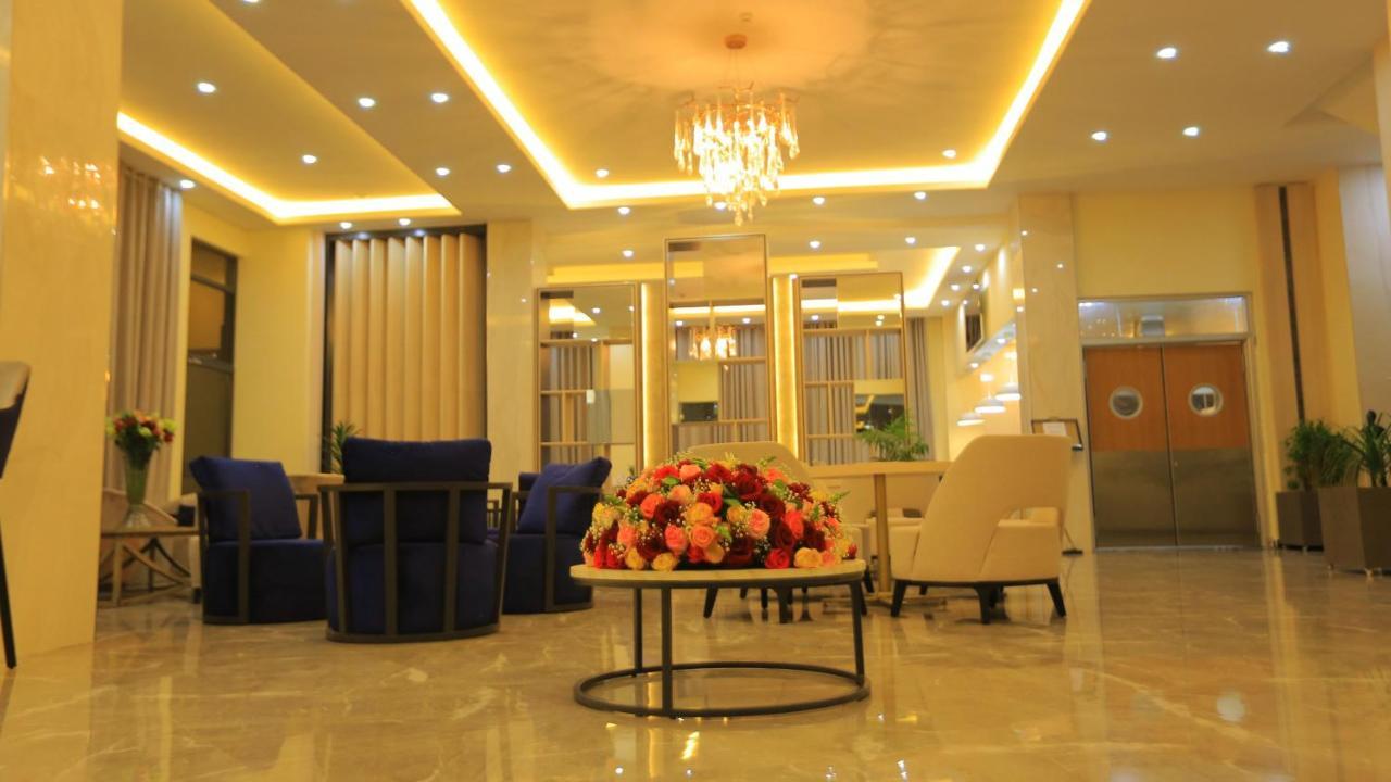 Triple E Hotel&Spa Addis Ababa Exterior foto