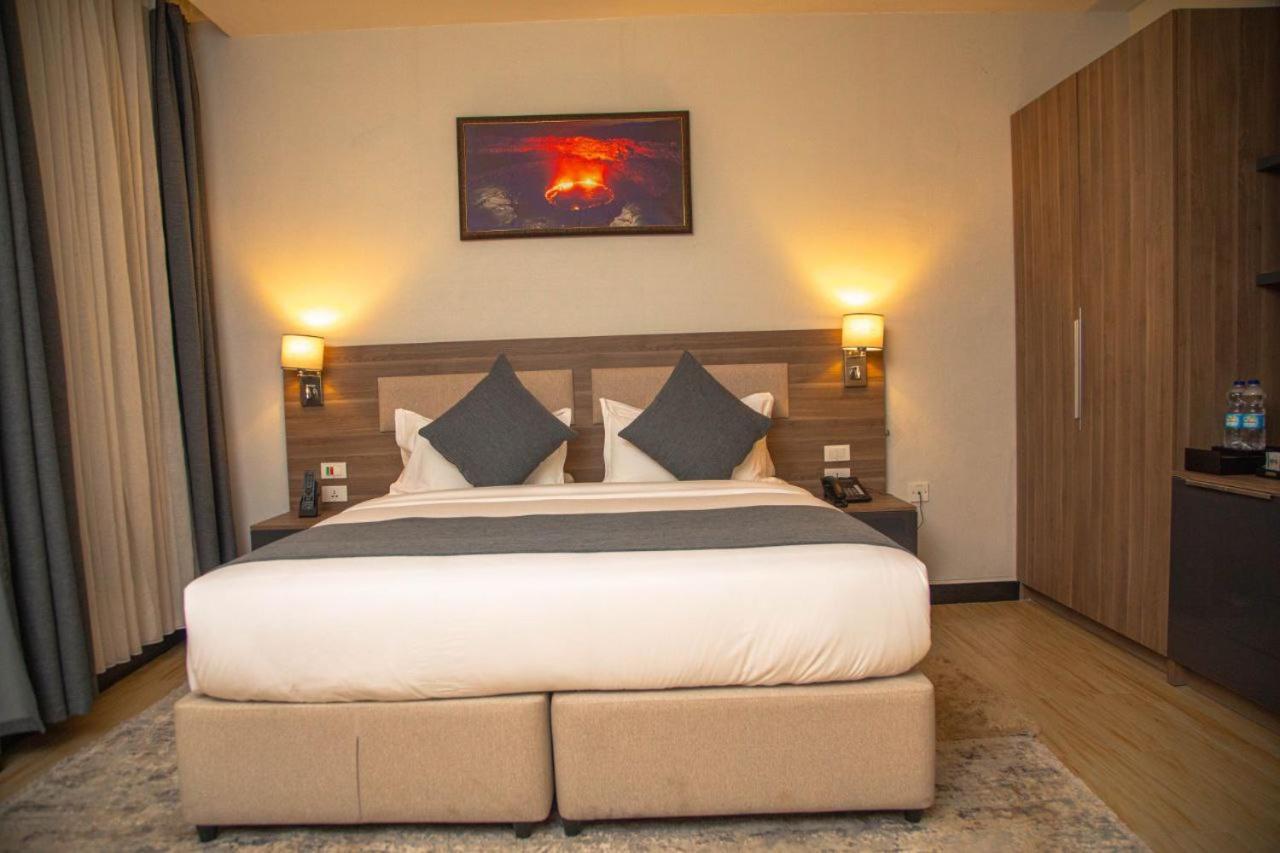 Triple E Hotel&Spa Addis Ababa Exterior foto