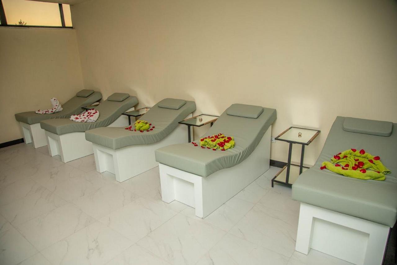 Triple E Hotel&Spa Addis Ababa Exterior foto