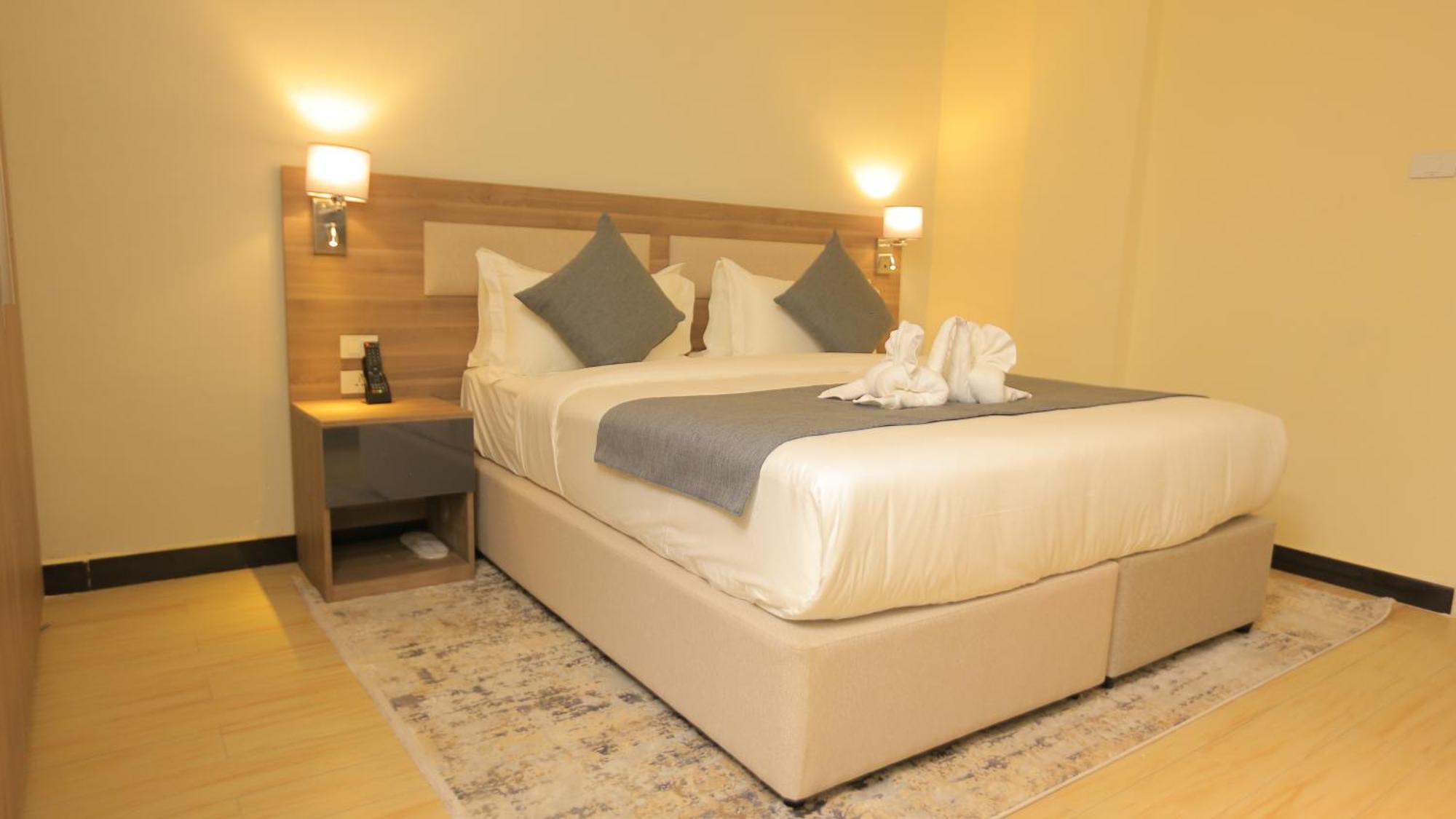 Triple E Hotel&Spa Addis Ababa Exterior foto